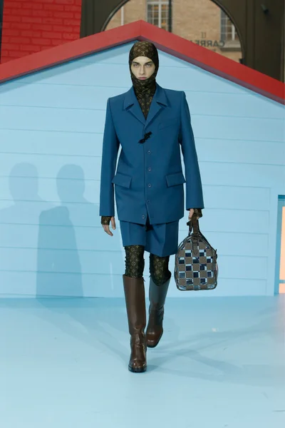 Look 41